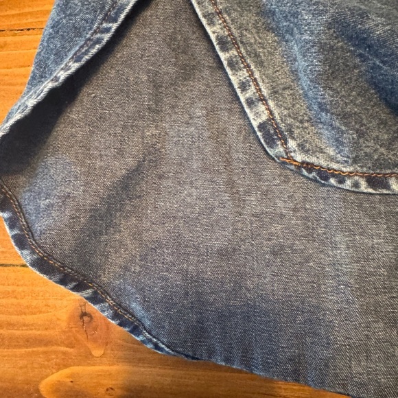 Denim Button Down Shirt large - Picture 8 of 10
